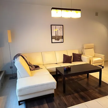 Wenge W Centrum Ustronia *