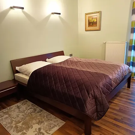 Wenge W Centrum Ustronia Устронь